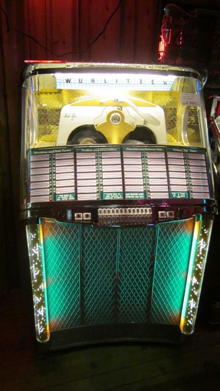 Wurlitzer Model 2104